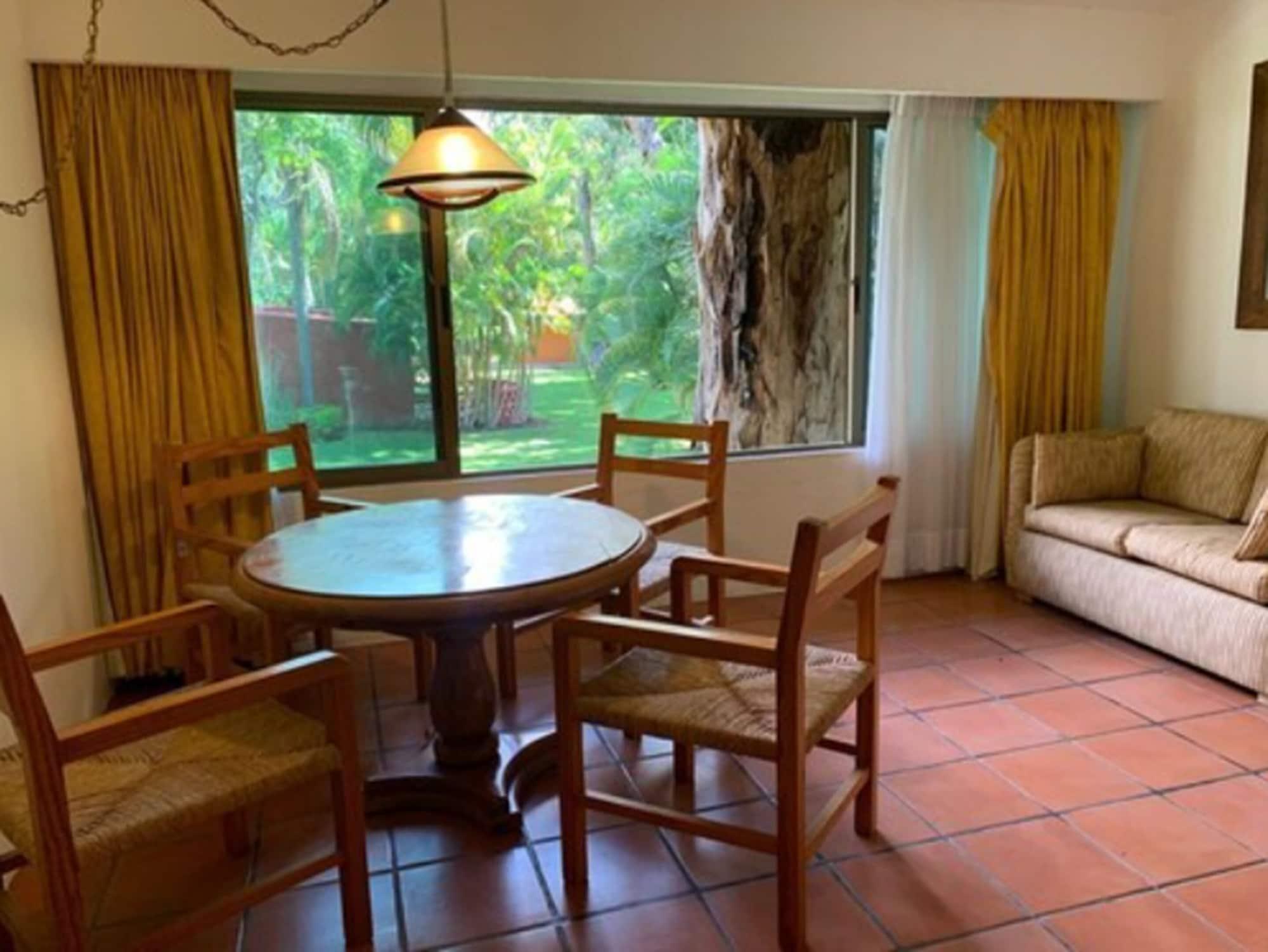 Real De Chapala Hotel