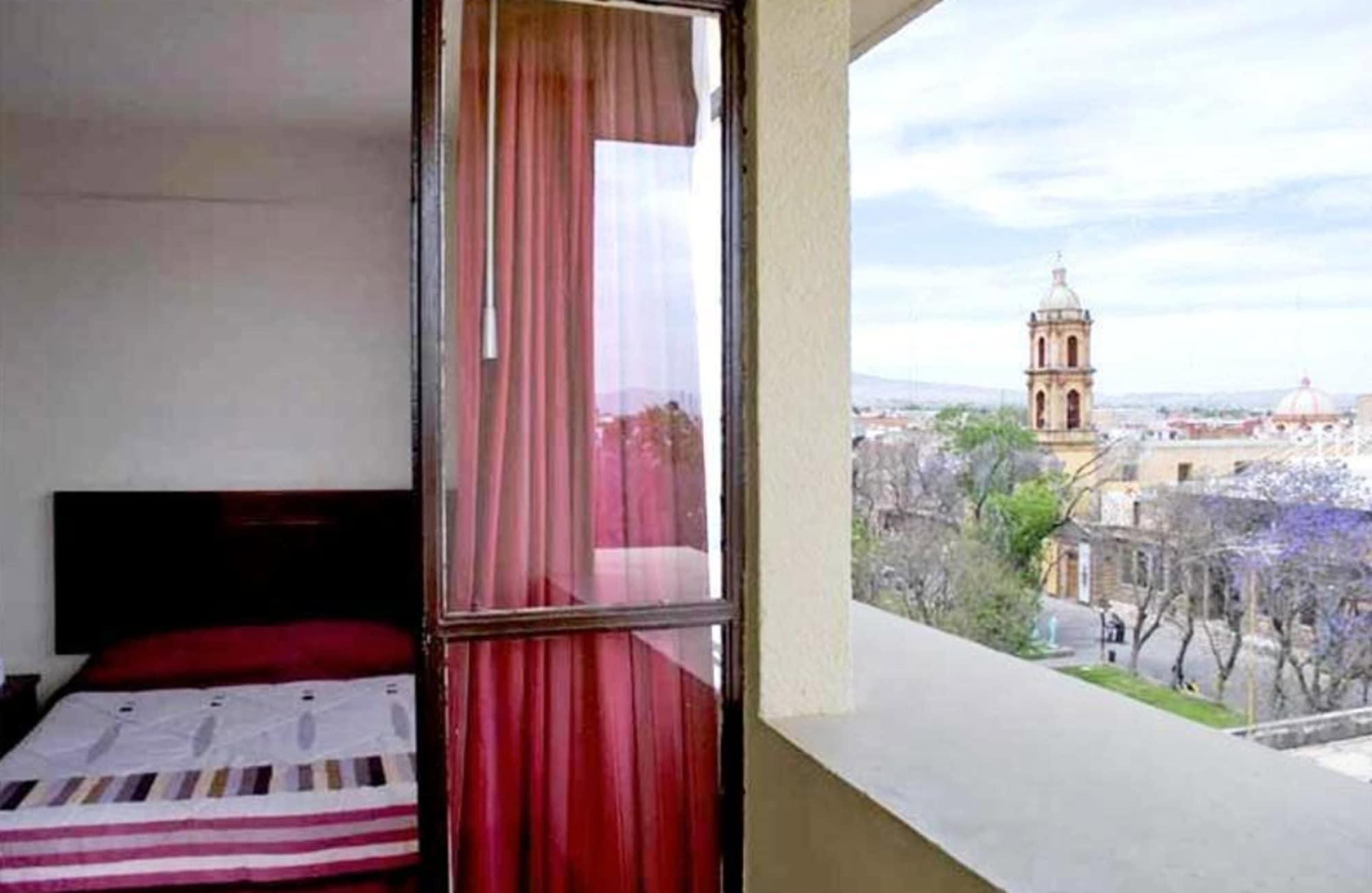 Hotel Napoles 3*