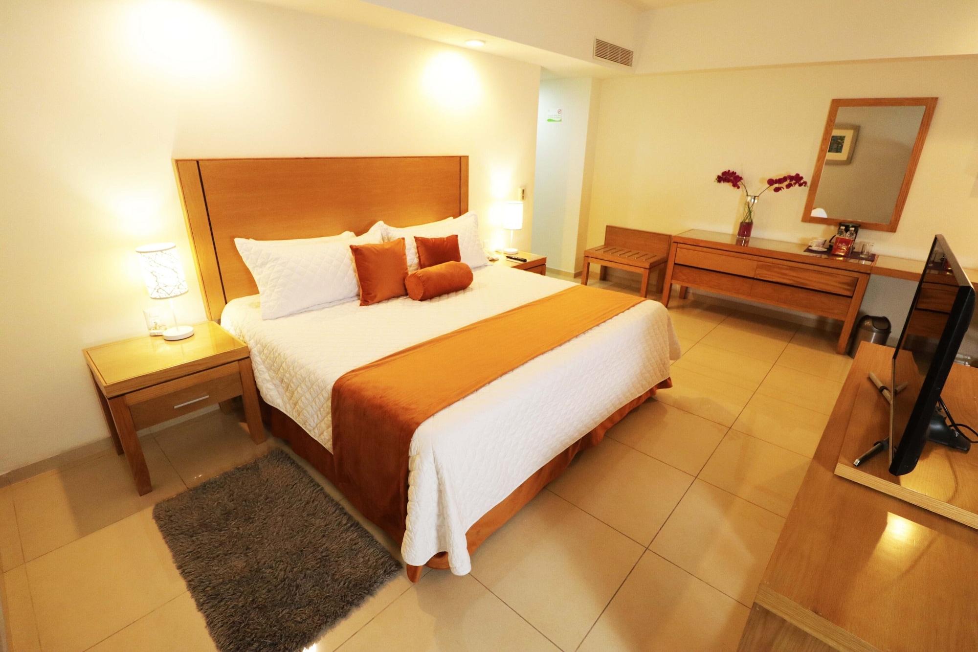 Hb Hotel 4*