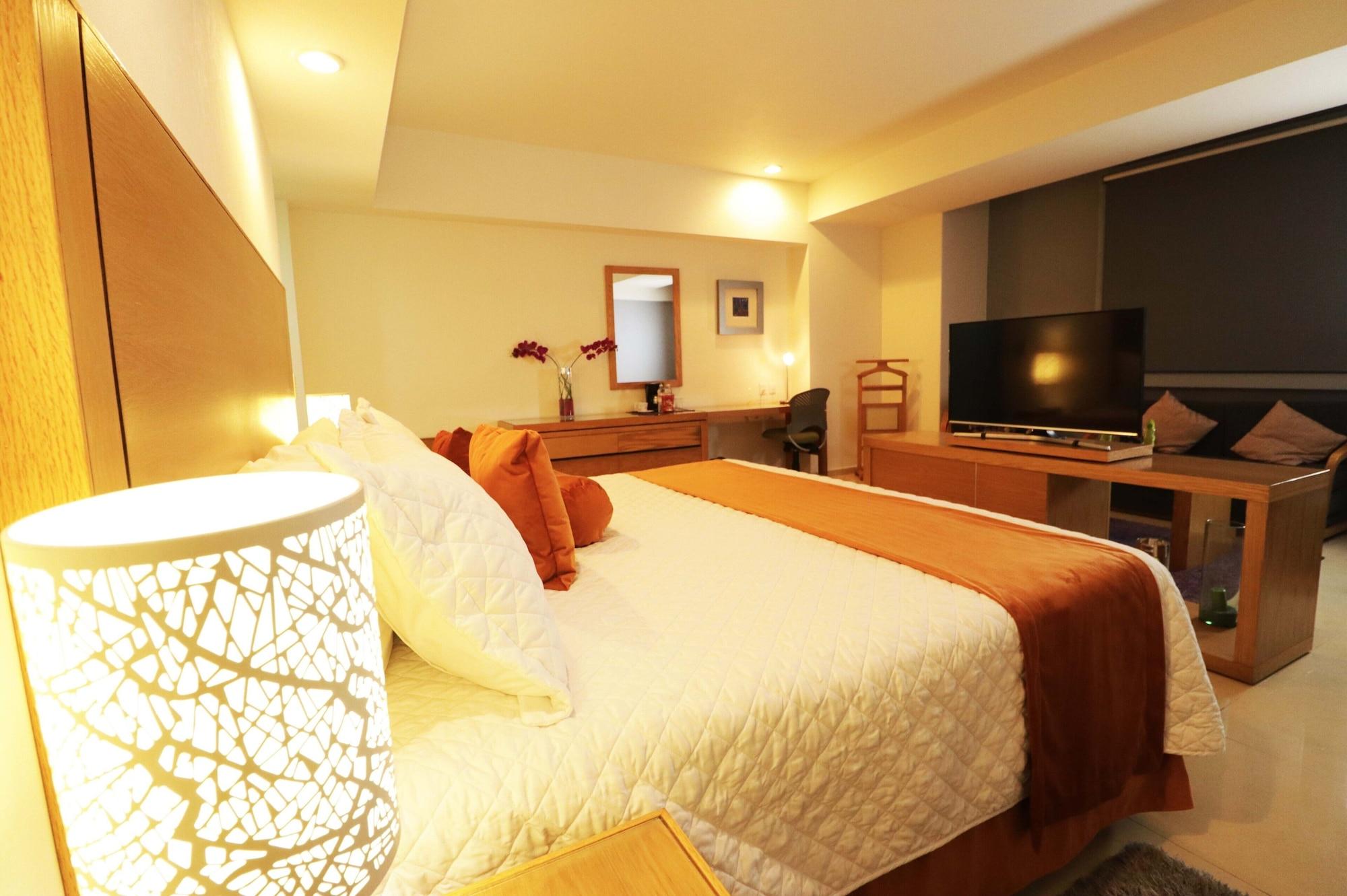 Hotel Hb 4*