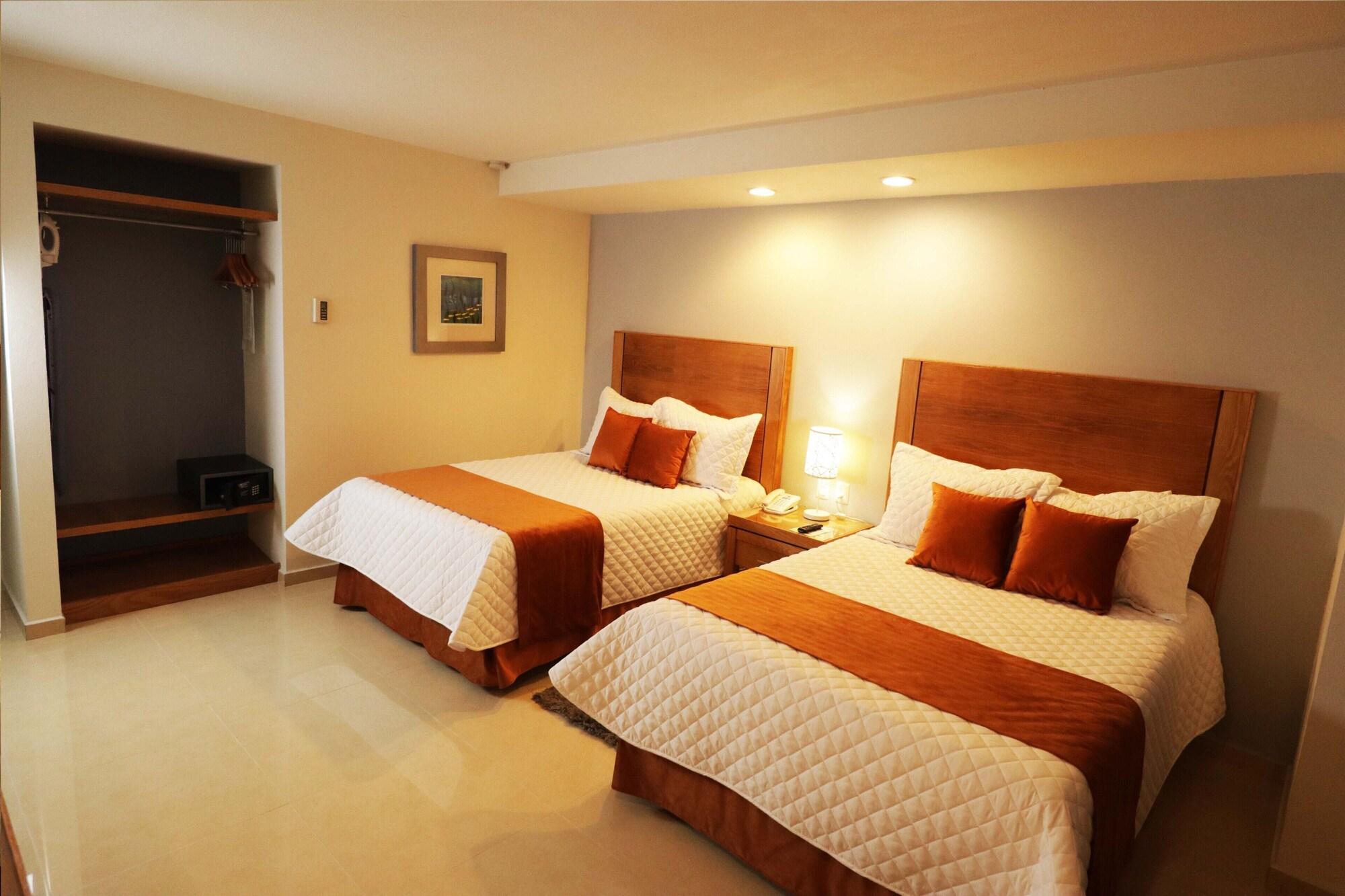Hb Hotel 4*