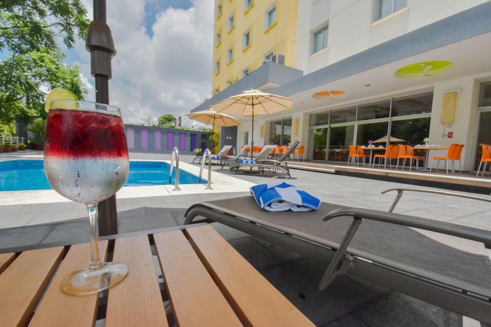 Hotel Hb 4*