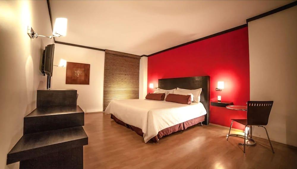 Inglaterra Hotel Tampico