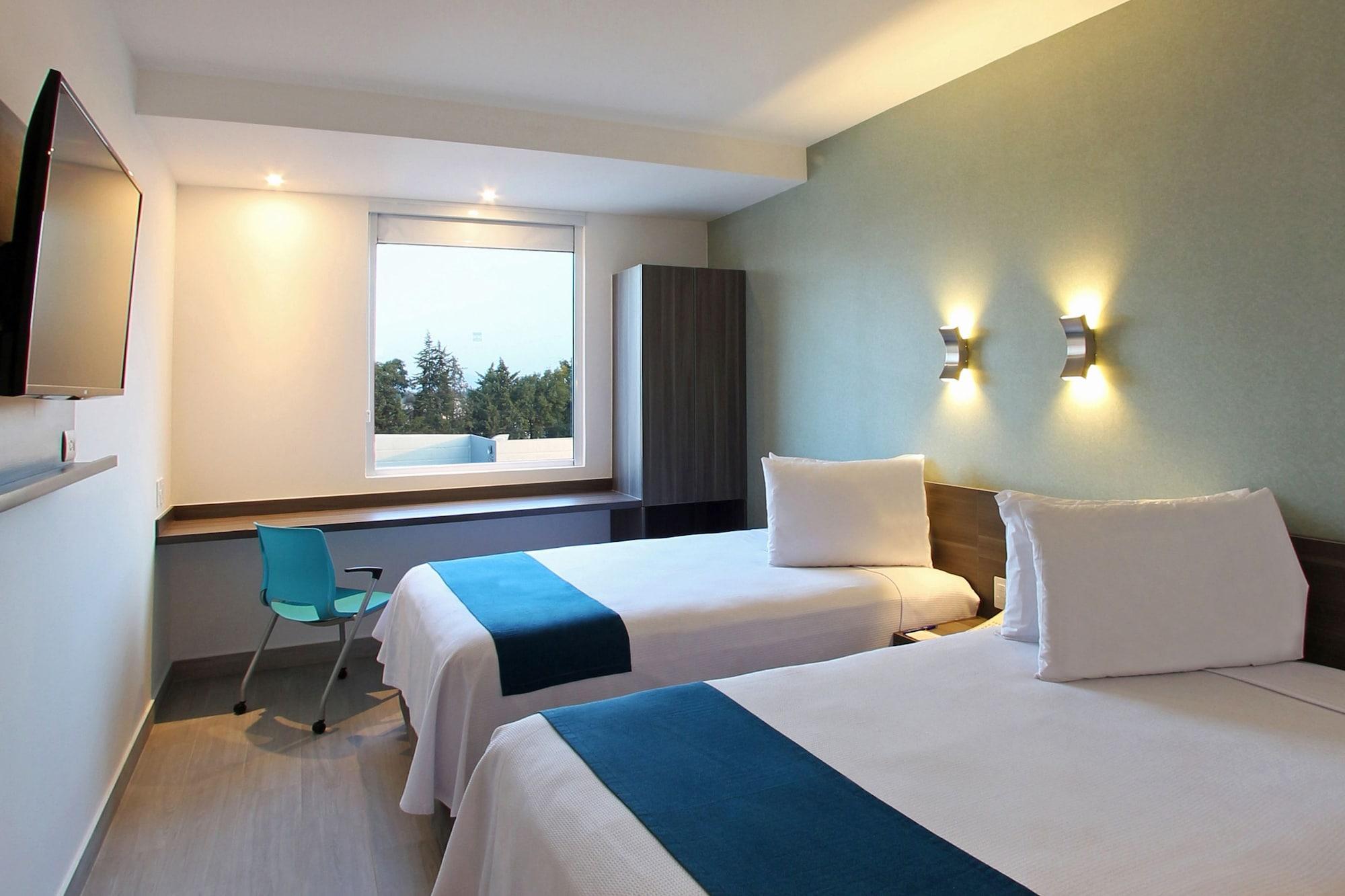 One Hotel Cuautitlan
