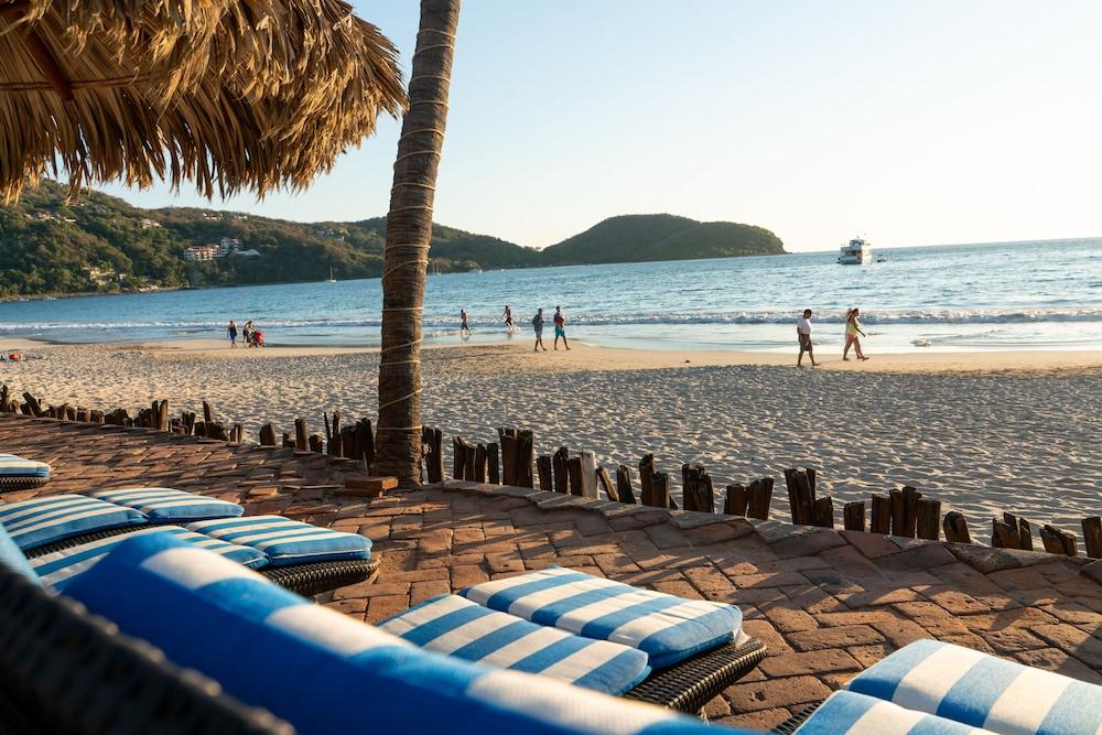 Mexicana Hotel Zihuatanejo