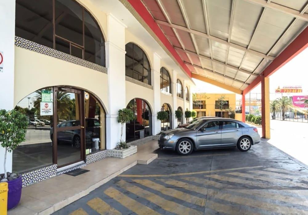 Hotel Del Sol 4*