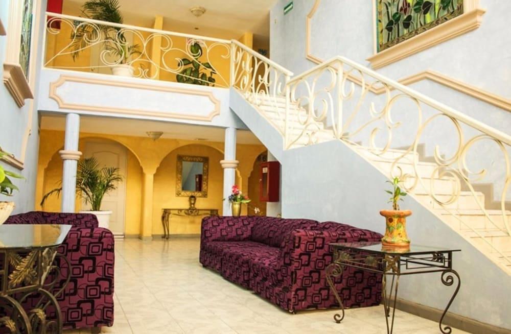 Del Sol Hotel 4*