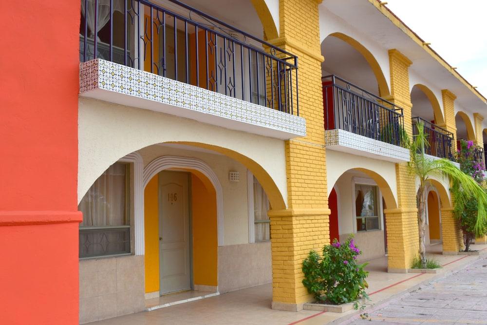 Hotel Del Sol