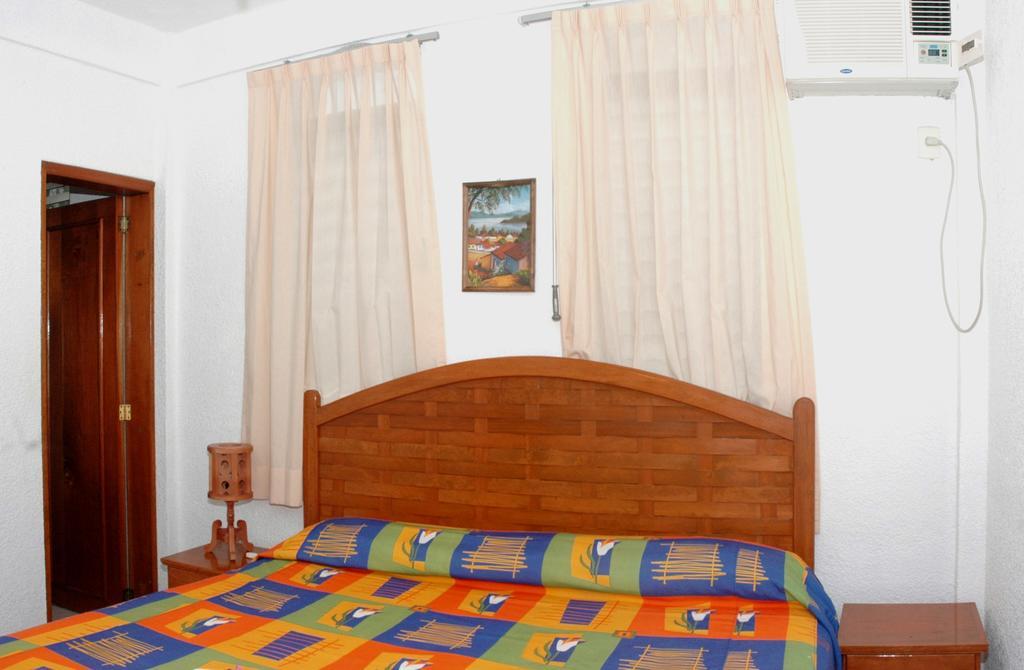 Hotel Mercedes Zihuatanejo