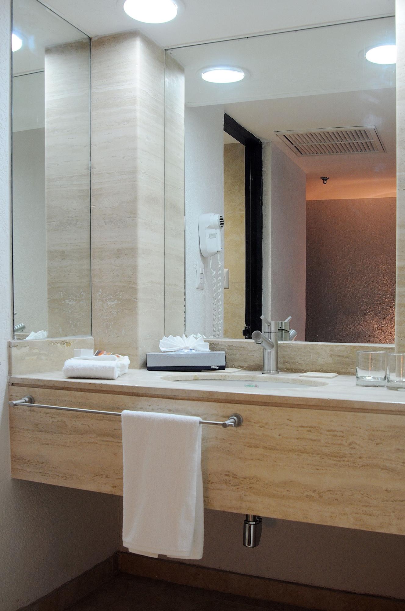 Hotel Mision Torreon