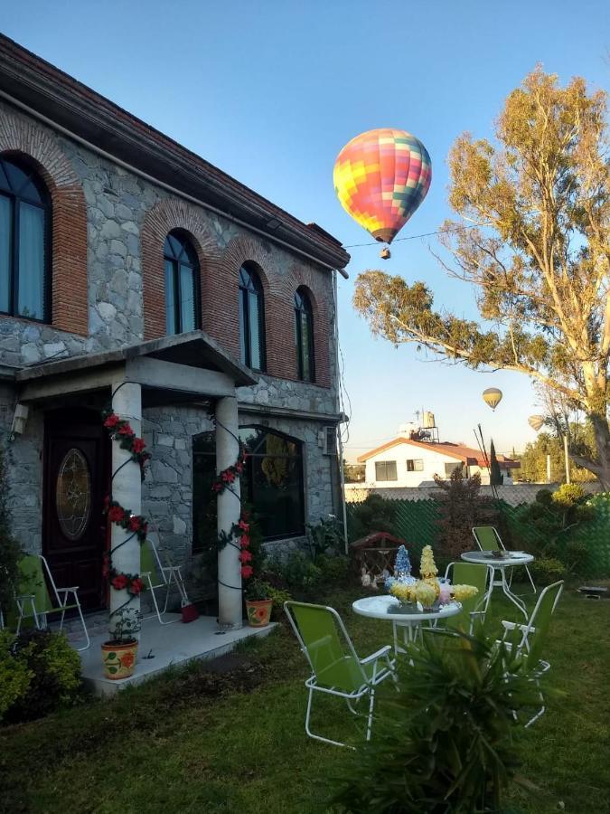 Guest house Coatlicue