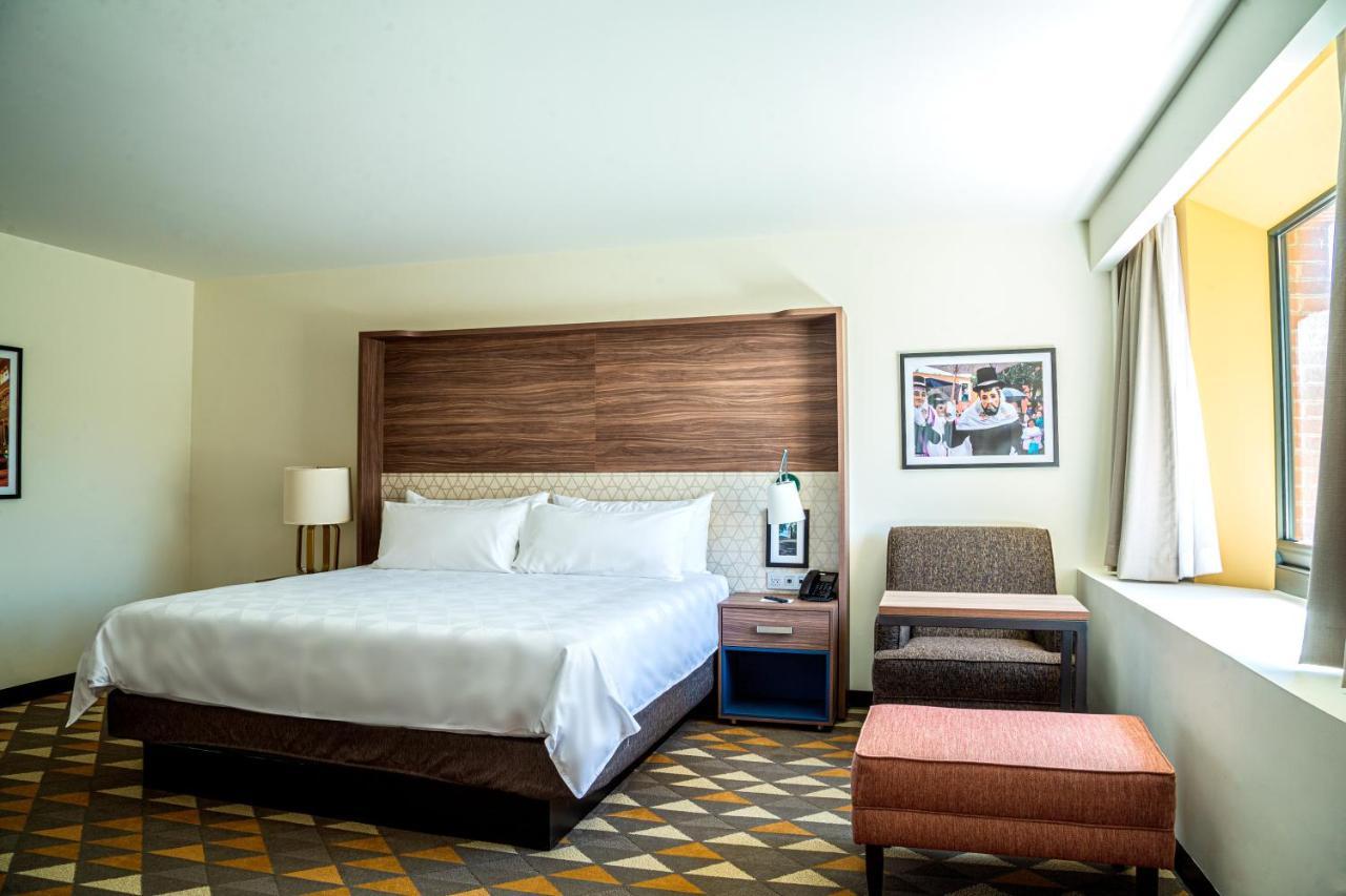 Hotel By Ihg