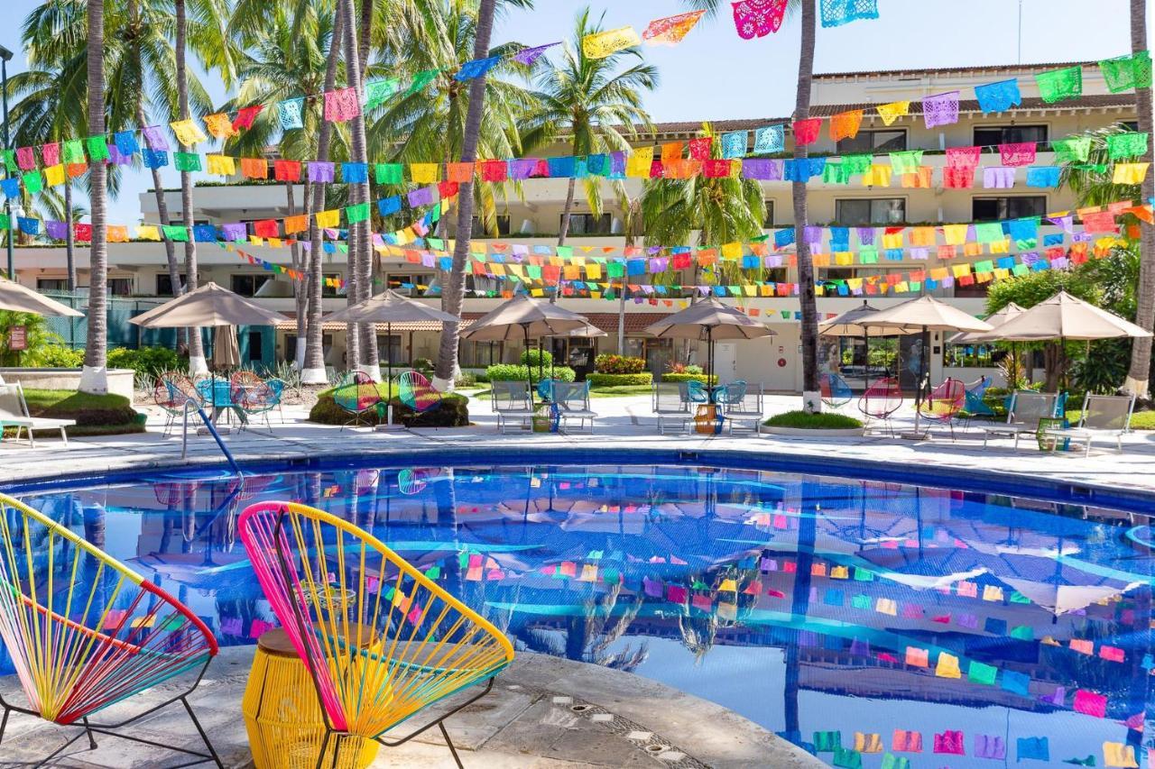 Mexican Experience By Del Palmar