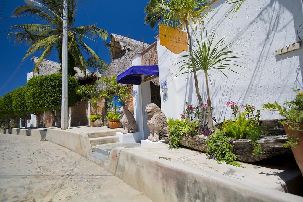 Bella La Cruz de Huanacaxtle