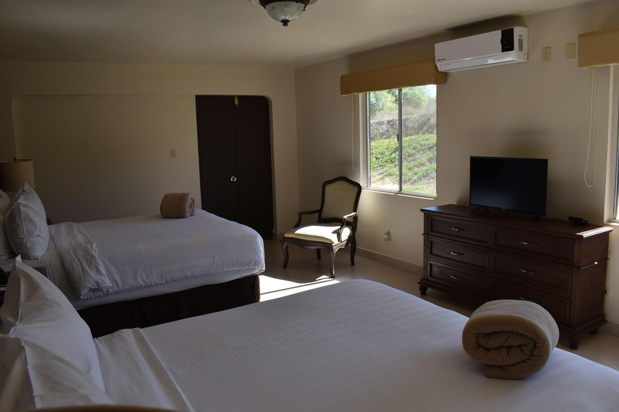 Boutique Rancho Hotel 4*