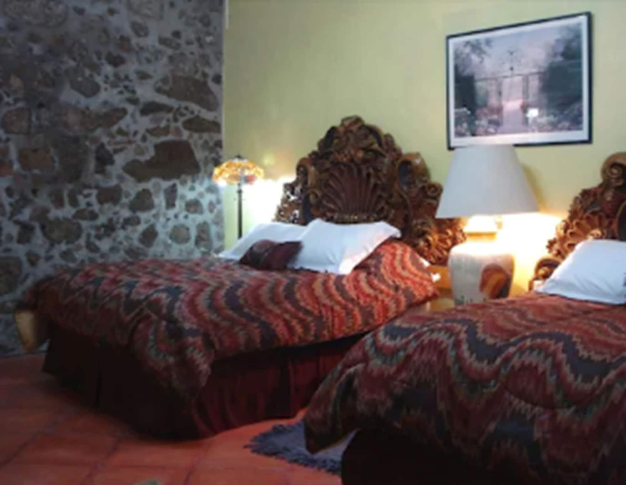Hacienda De Flores Hotel