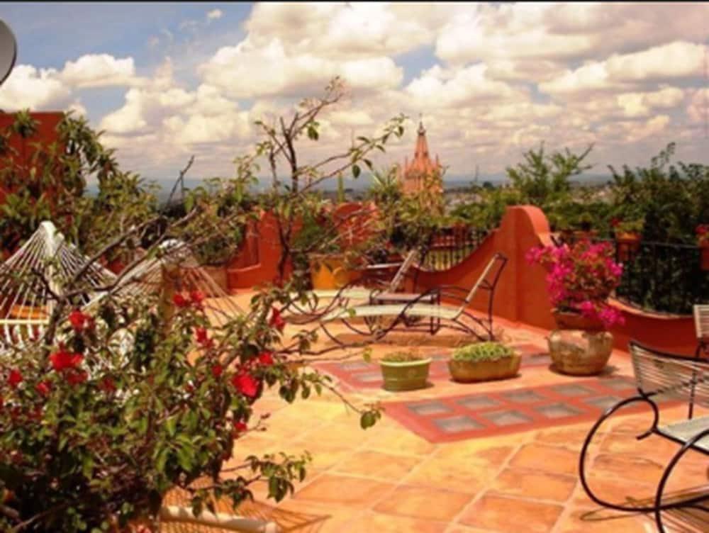 Hacienda De Flores Hotel 4*