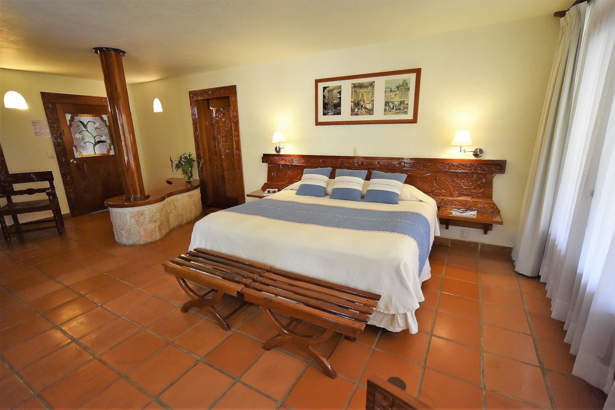 Hotel Mayaland &