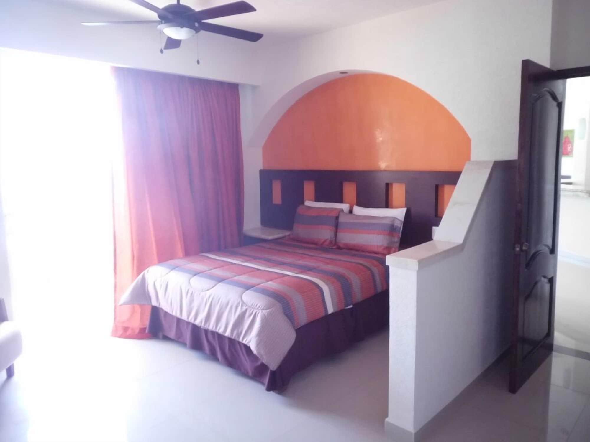 Hotel Bogavante Barra de Navidad