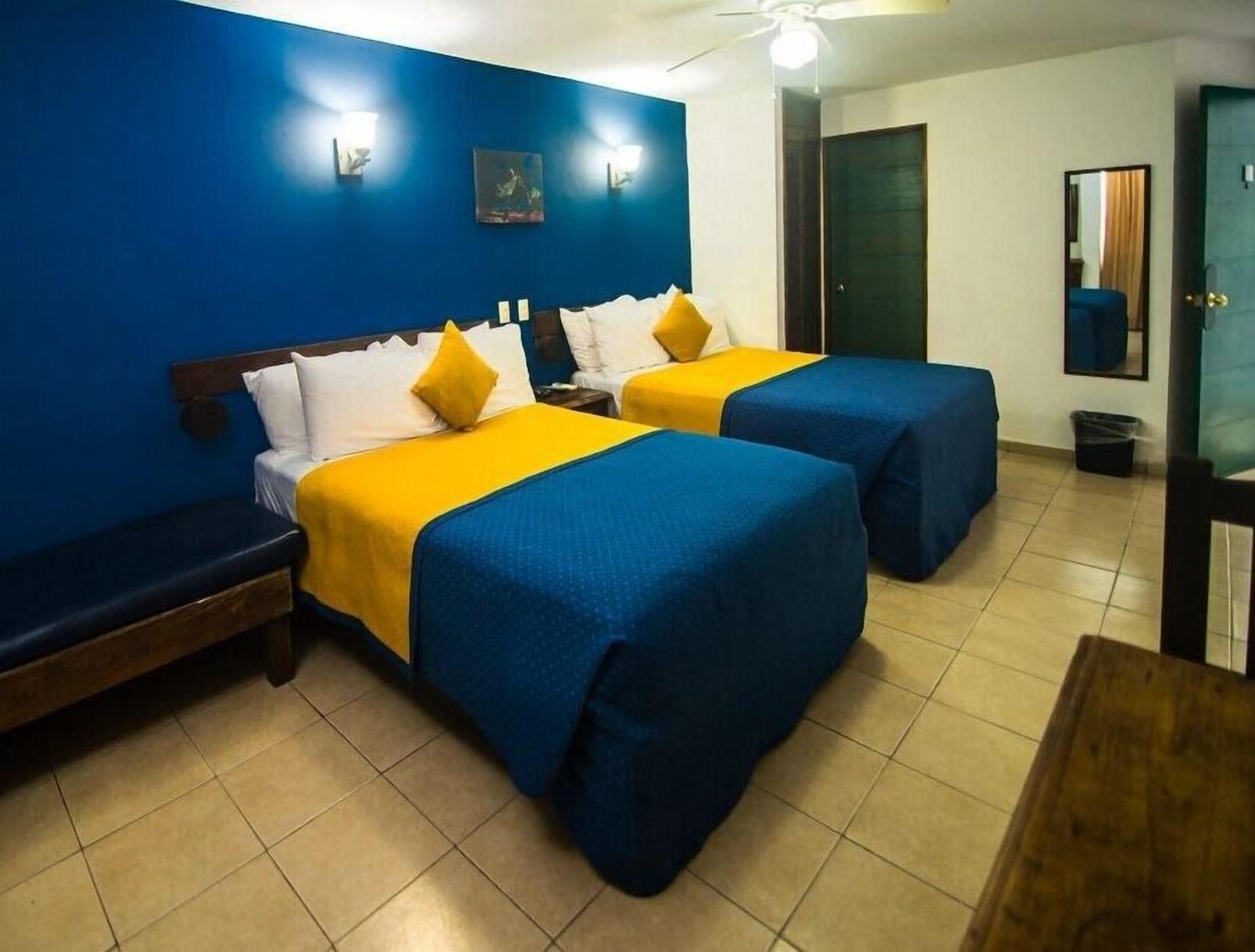 Lorencillo Miramar 3*