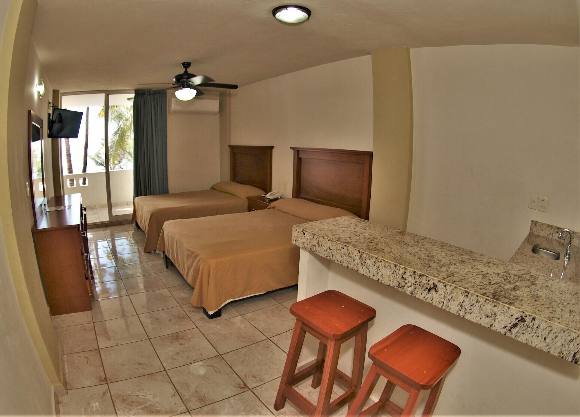 Las Jacarandas Hotel