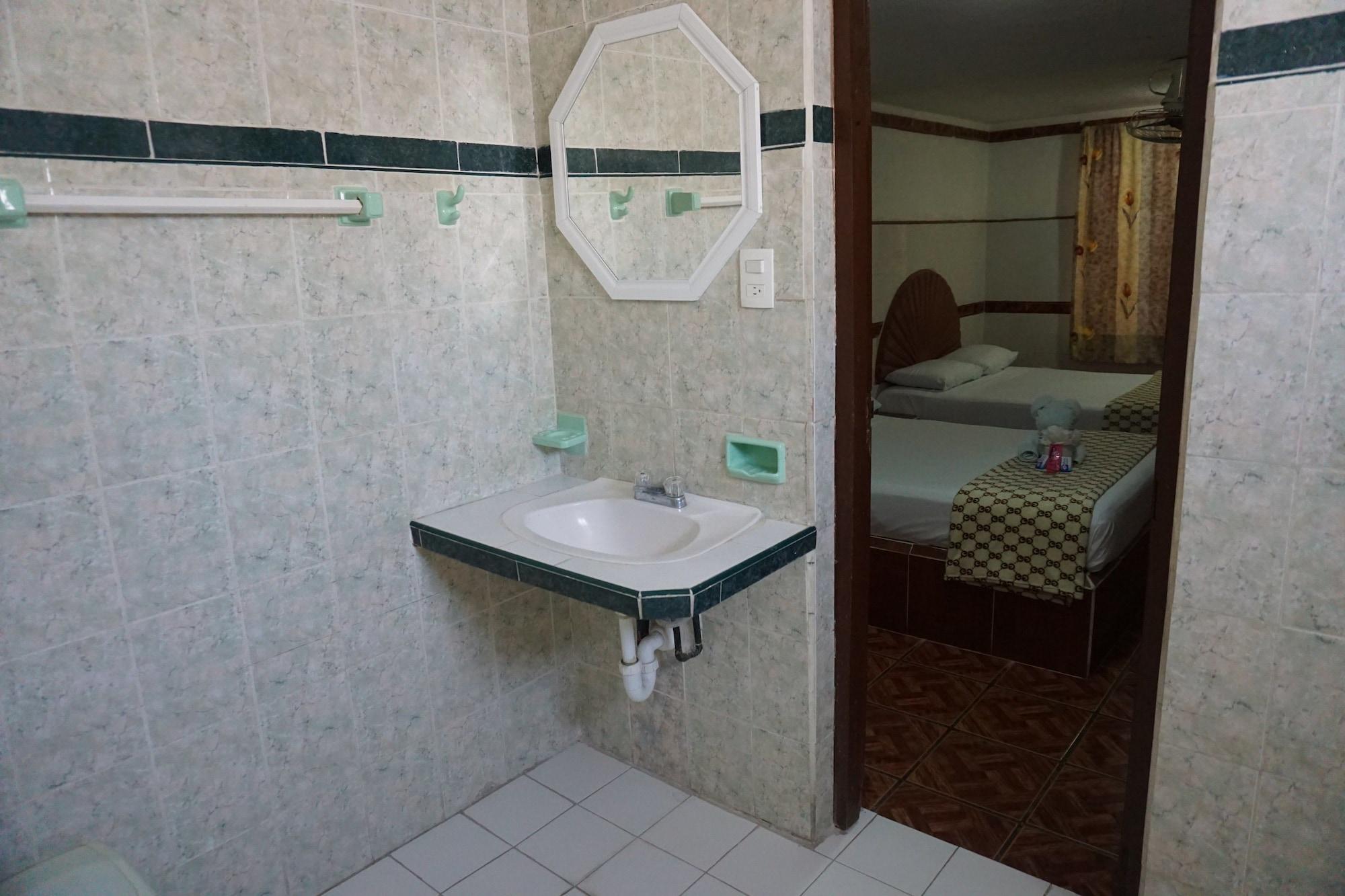 Hotel Real Azteca