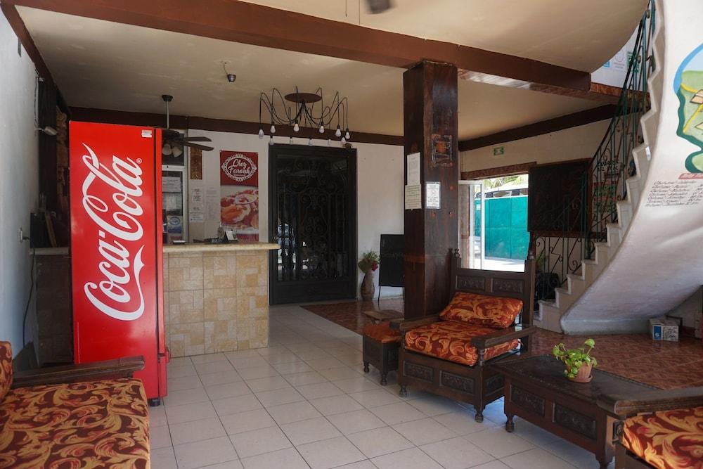 Real Azteca Hotel 3*