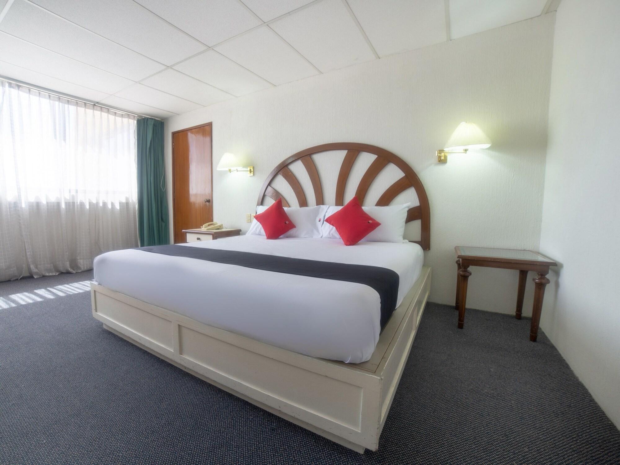 Hotel Capital O Casa Real Celaya