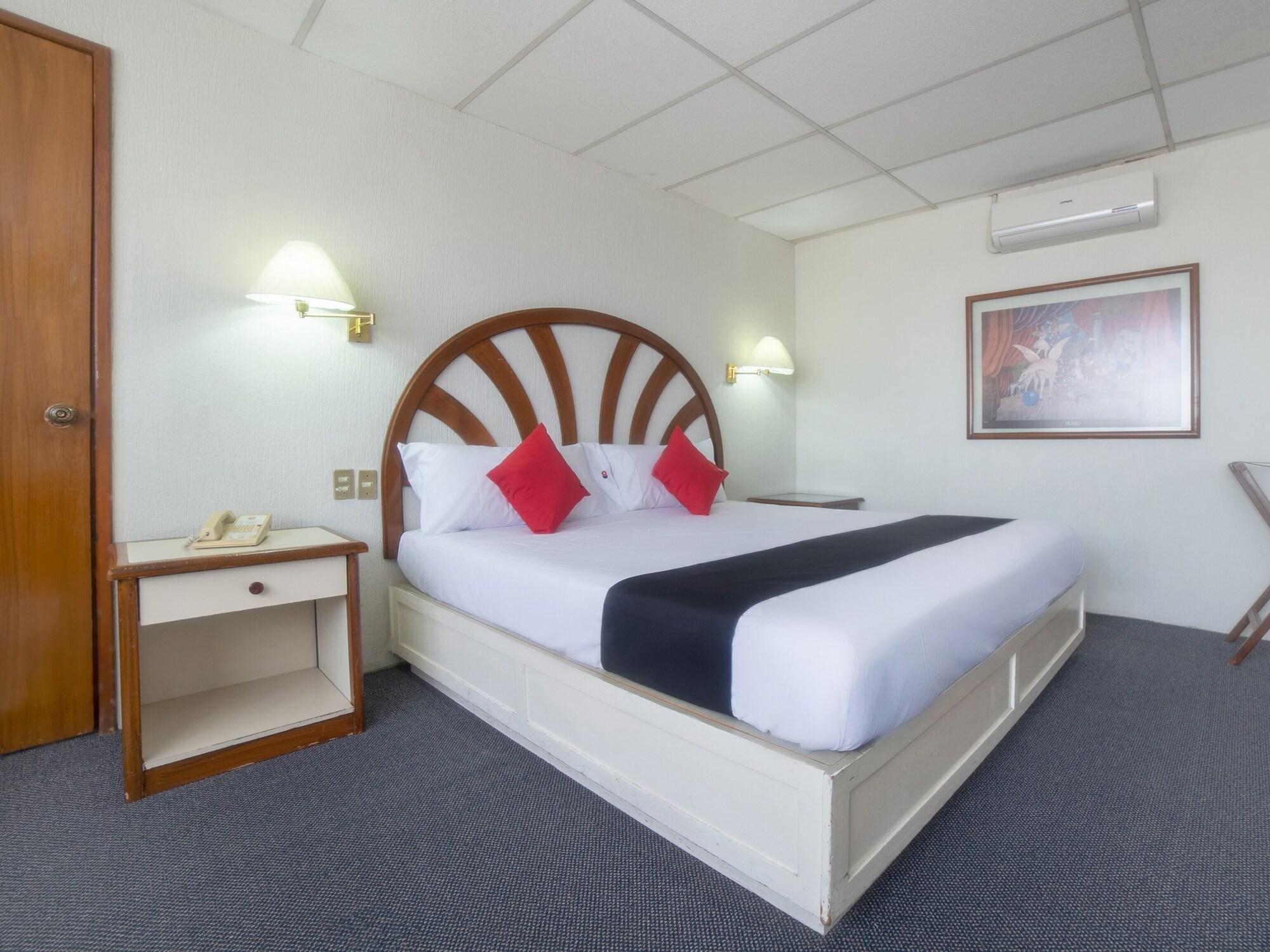 Hotel Capital O Casa Real Celaya 2*