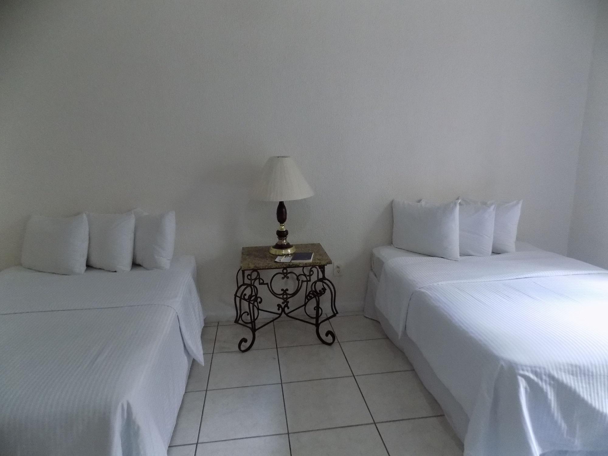 Palomas Express 3*