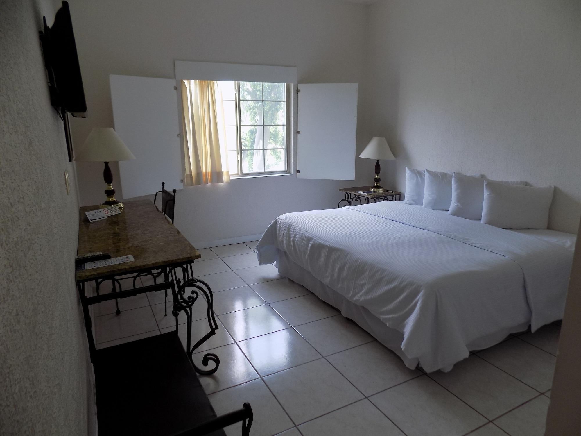 Hotel Palomas Express 3*