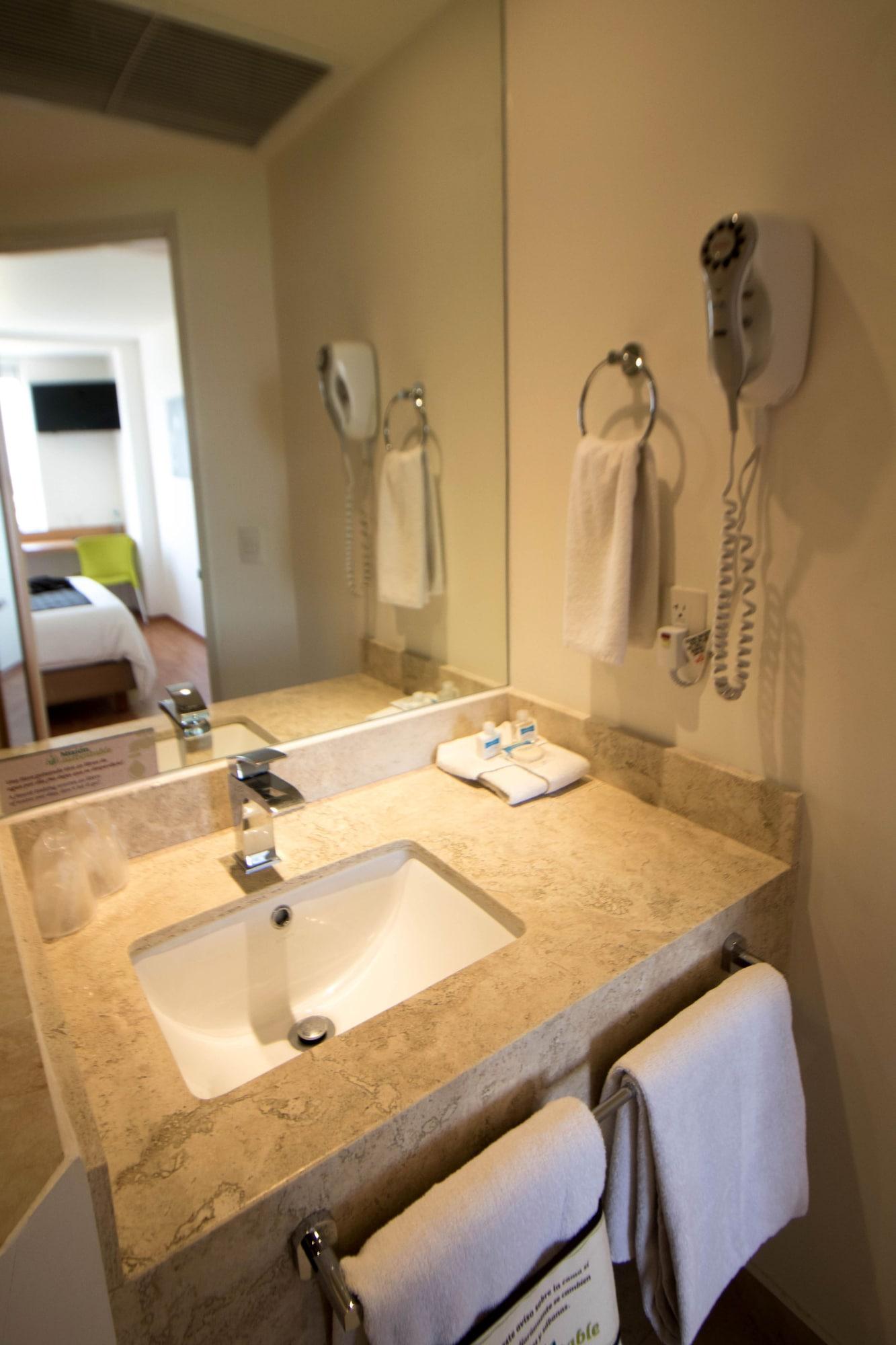 Mision Express Hotel 3*