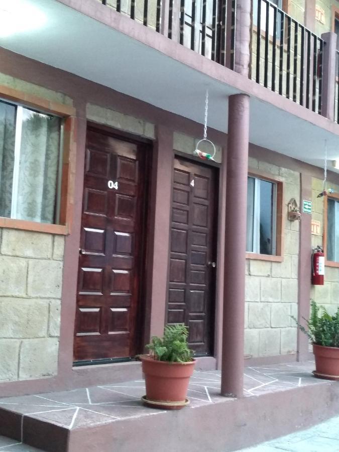 Hotel Kerendarhu Bernal