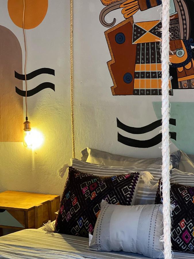 13 Cielos & Coworking Hostel *