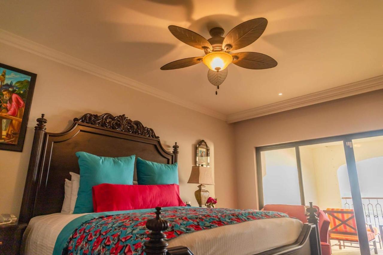 Luxurious With Private Balconies, Vista Encantada Resort, & Retreat