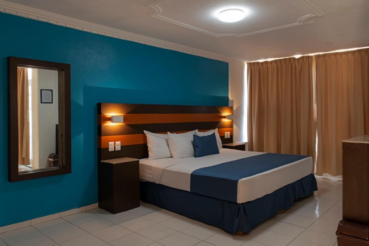 Hotel Fiesta Mexicana 4*