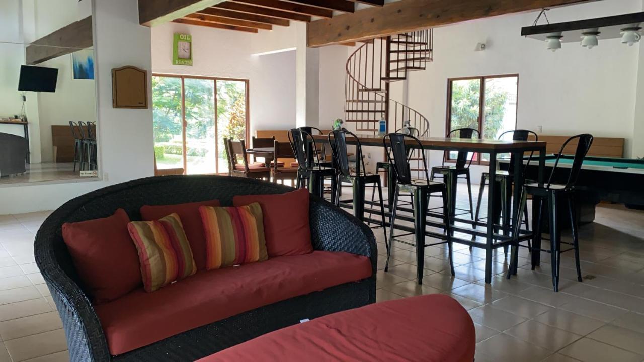 La Presa Hotel
