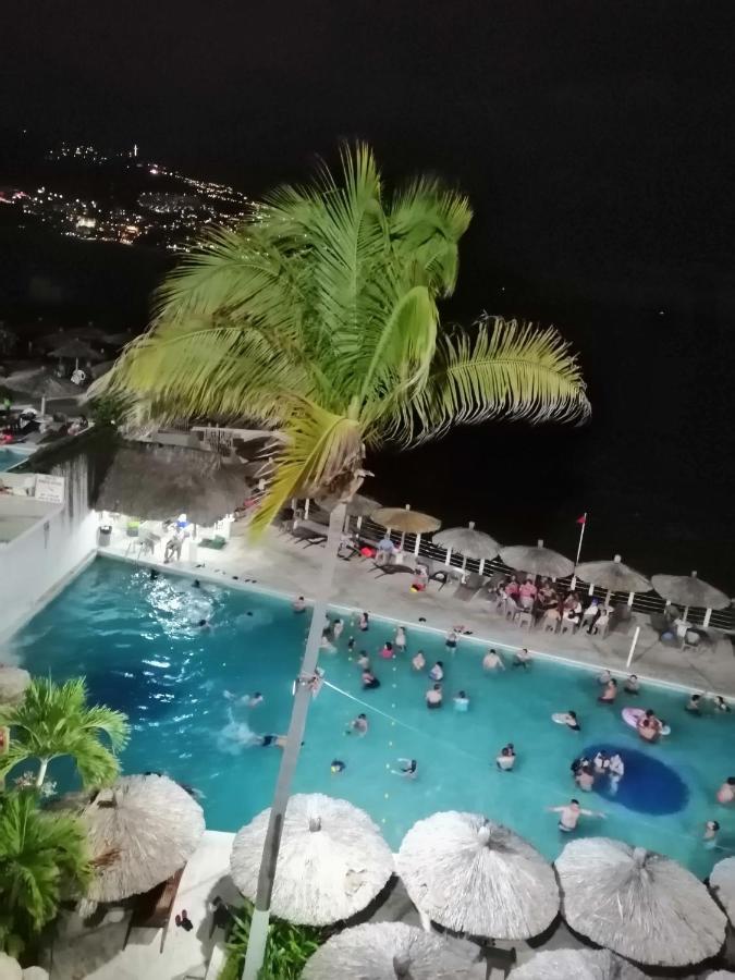 Hermosa Torres Gemelas