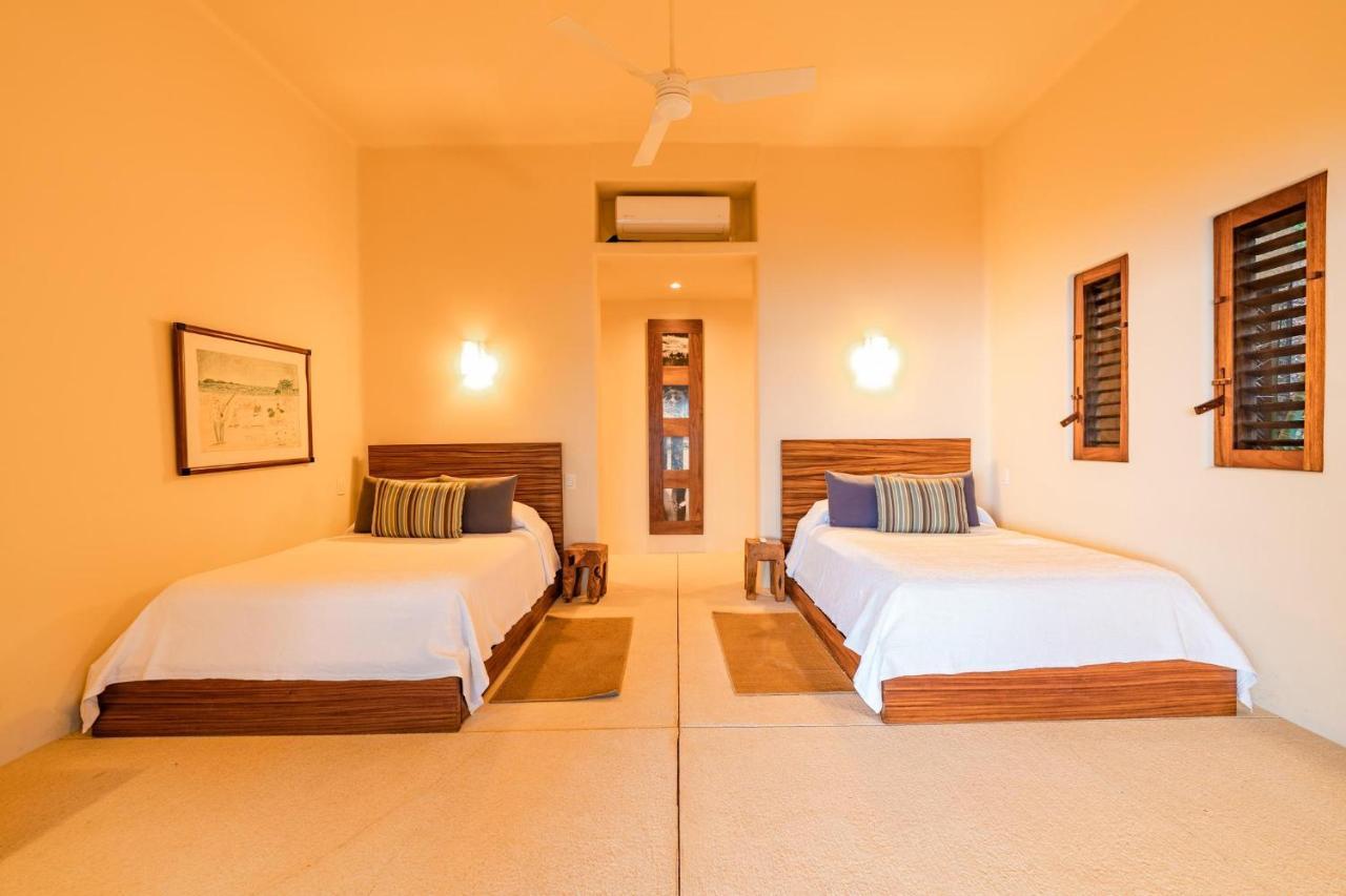 2024 - Serena Santa Cruz Huatulco