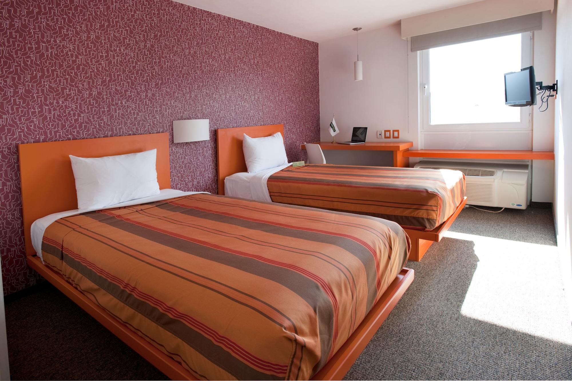 Express Junior By Marriott Aeropuerto Hotel Toluca
