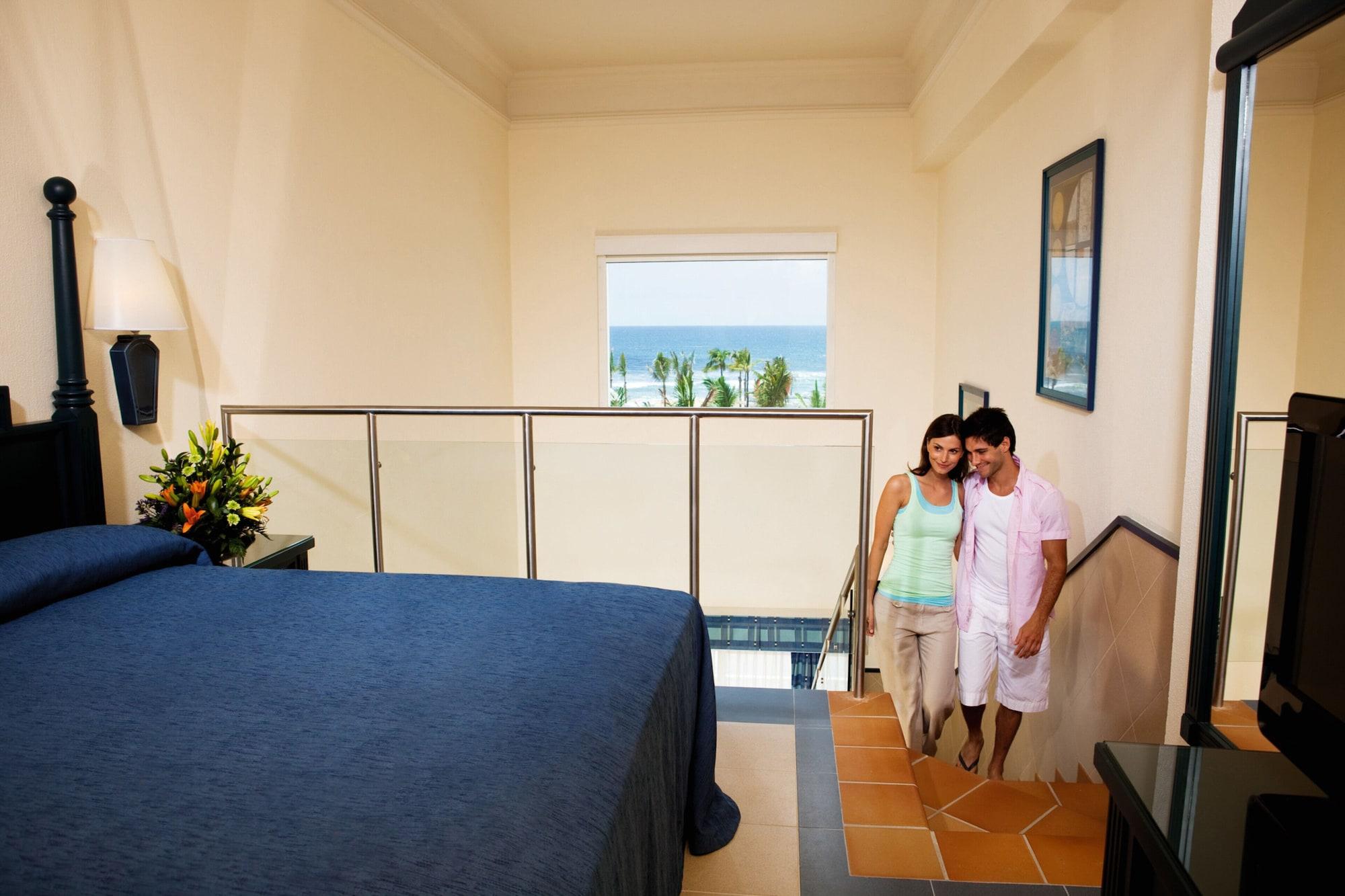 Hotel Riu Emerald Bay