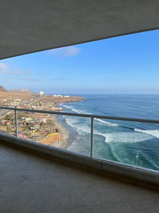Beachfront 4 Bedroom Penthouse - Pool Steps To & Mins To Downtown * Rosarito