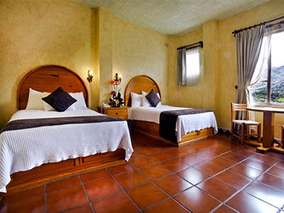 Hotel Real Del Valle 3*