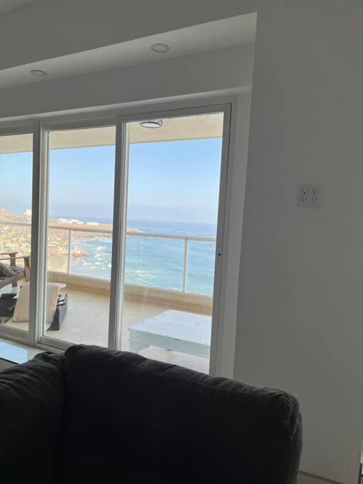 Beachfront 4 Bedroom Penthouse - Pool Steps To & Mins To Downtown * Rosarito
