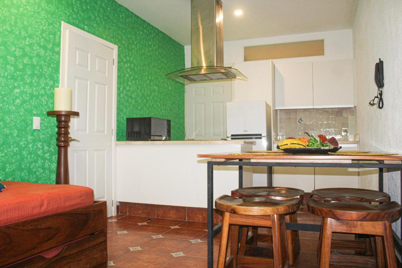Hotel Casa Loteria: Colorful Family Retreat With Pool In Pueblito 4*