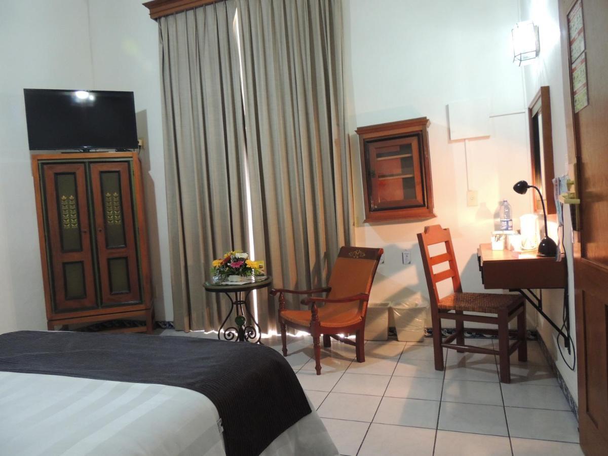 Hotel Concierge Plaza Colima