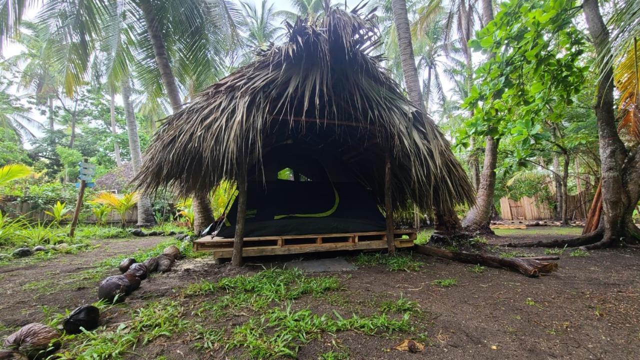 Entremares Lodge *
