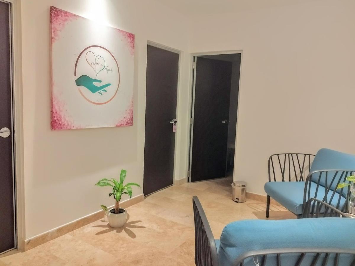 Modern And Cozy 1br With Views. *