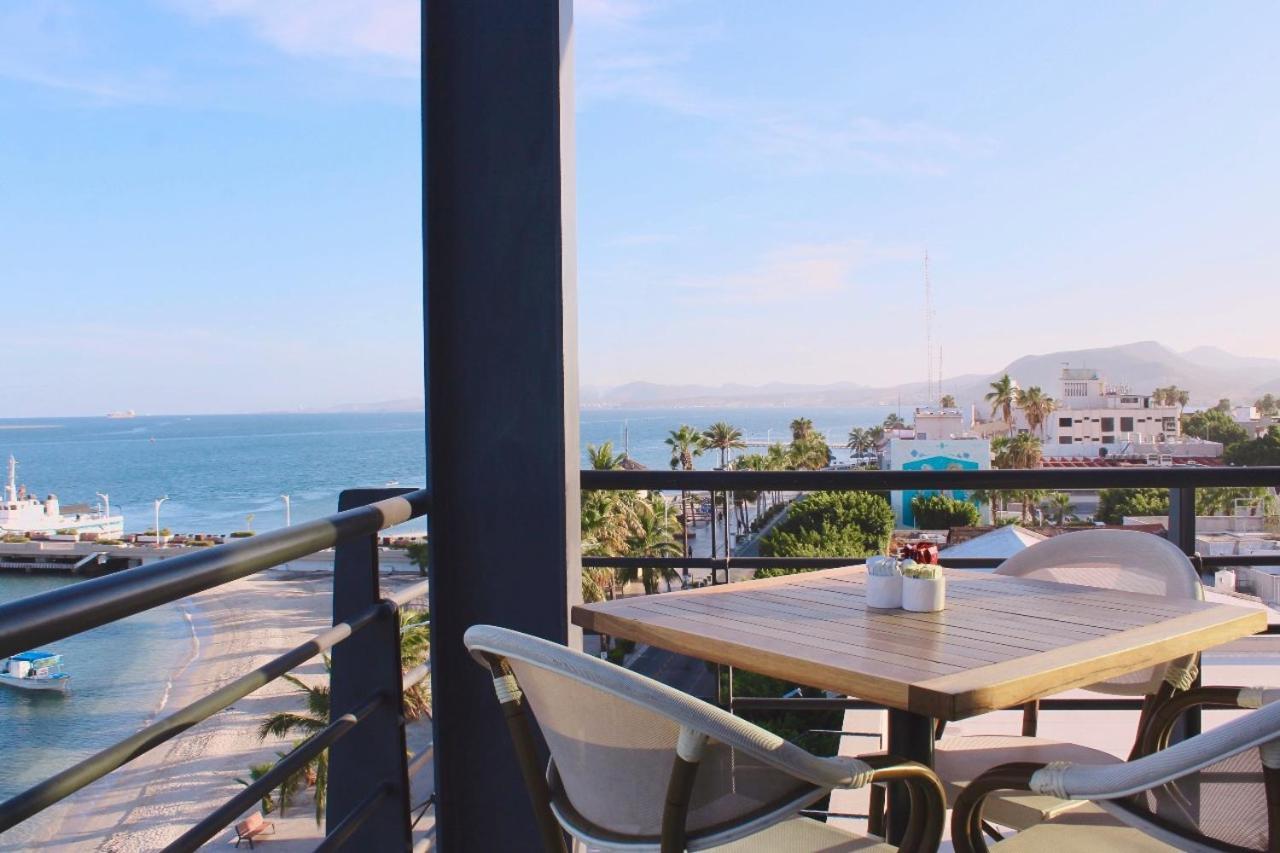Seven Crown Malecon