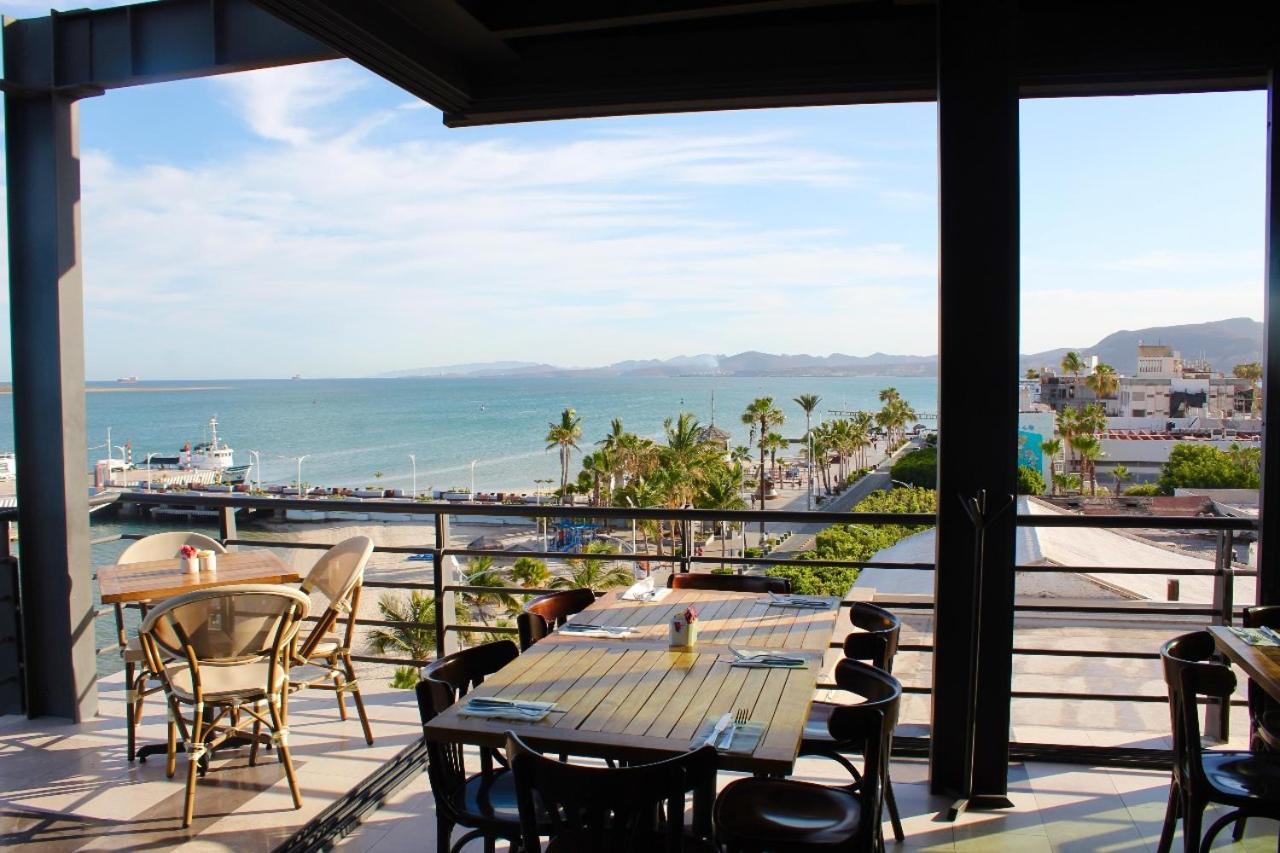 Seven Crown Malecon